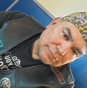 Meet your Posher, Robert